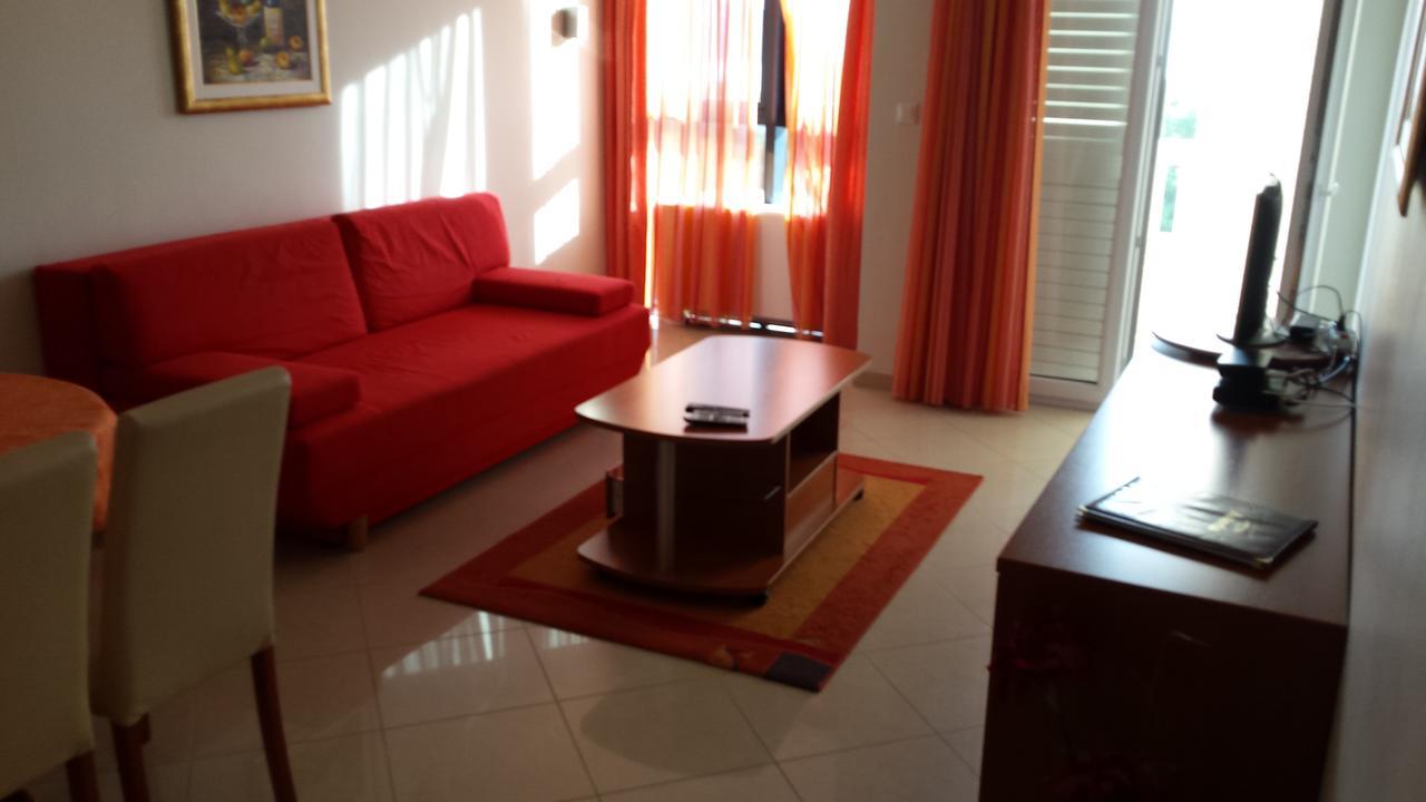 Apartments Silvana Trogir Exterior photo